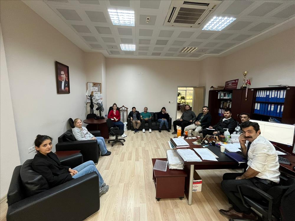 Fakültemiz İdari Personeliyle Kurumsal Akreditasyon Programı (KAP) Hazırlık Toplantısı Gerçekleştirildi