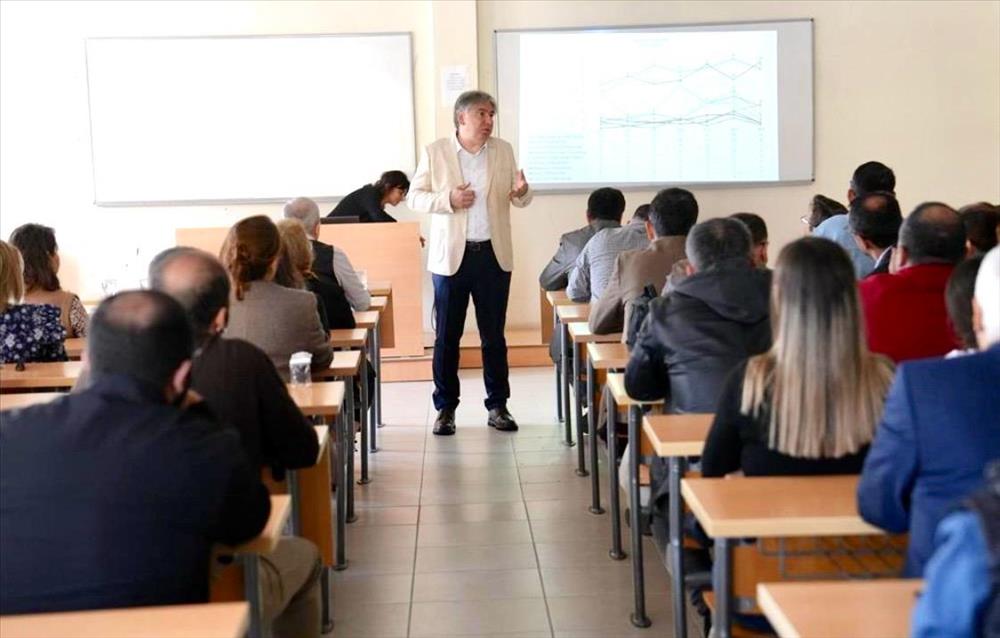 Mühendislik Fakültesi’nde Akademik Kurul Toplantısı Düzenlendi